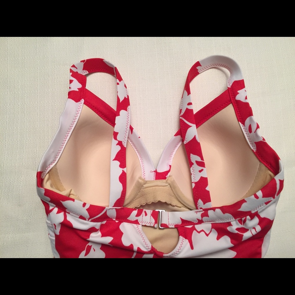 Lands’ End One-Piece Swimsuit - Picture 5 of 6